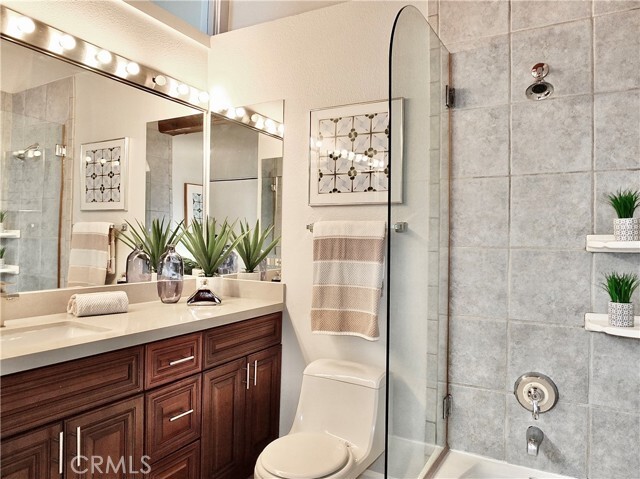Building Photo - 7321 Marina Pacifica Dr N