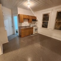 Building Photo - 13 Brinkerhoff Pl