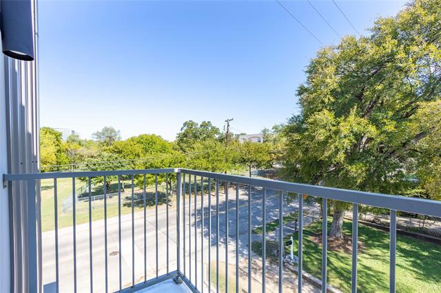 Building Photo - 2134 Lucas Dr