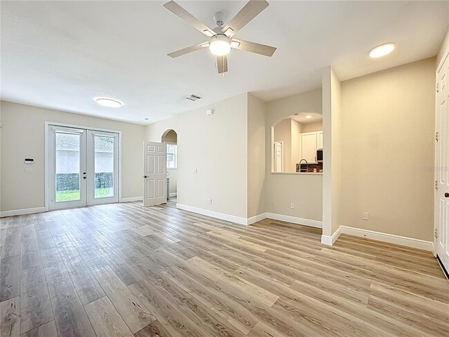 Building Photo - 14746 Clarkson Dr