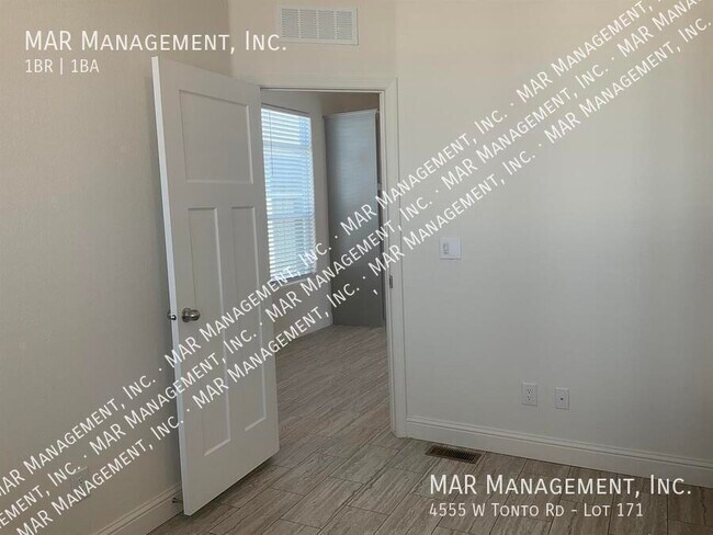 Building Photo - 4555 W Tonto Rd