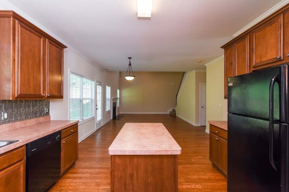 Building Photo - 738 Austin Creek Dr