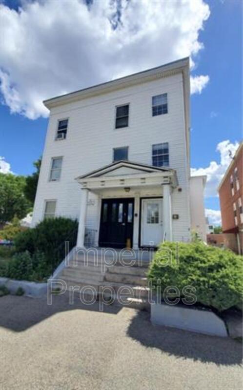 Primary Photo - 251 Pine St