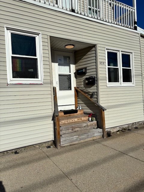 Building Photo - 408 Cass Ave