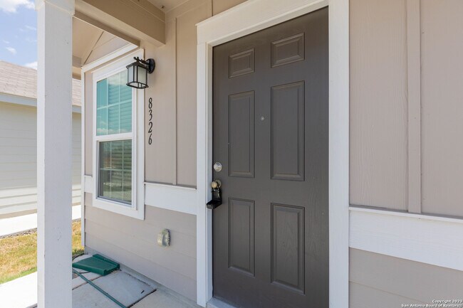 Building Photo - 8326 Piedra Medina