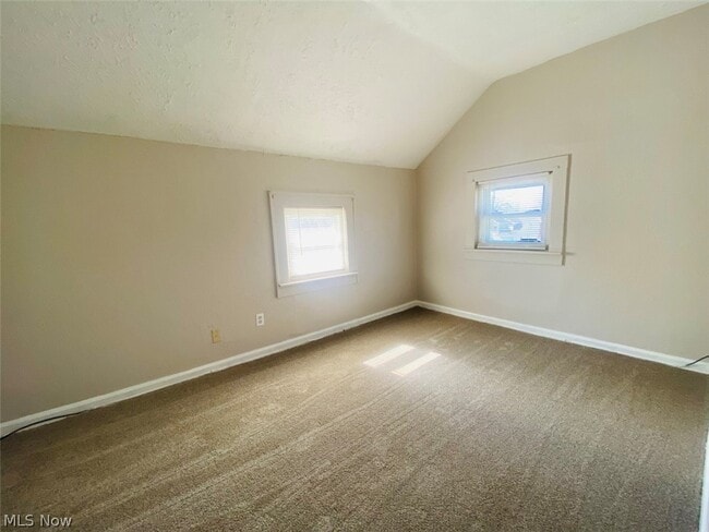 Building Photo - 748 Merton Ave