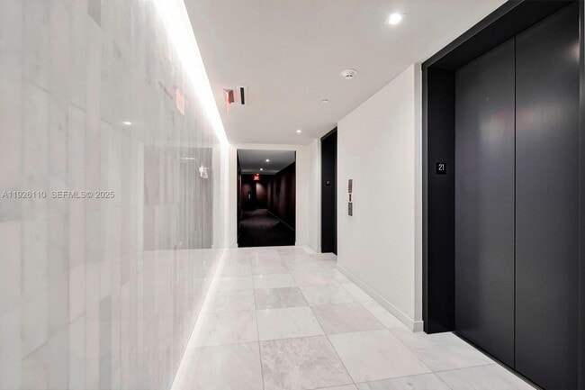 Building Photo - 88 SW 7th St