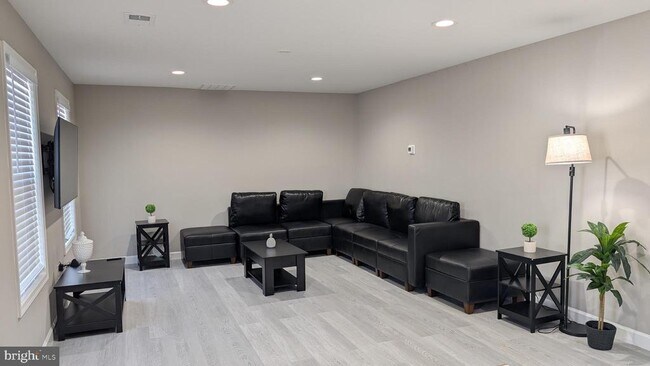 Building Photo - 2253 Papermill Rd