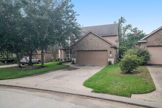 Building Photo - 210 Black Swan Pl