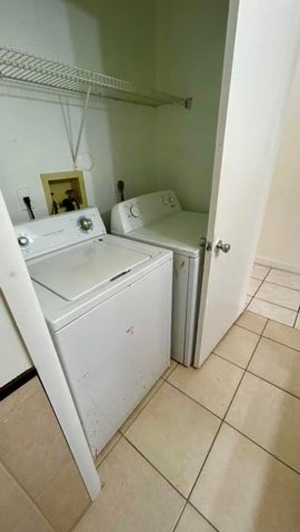 Building Photo - 141 Plumage Ln