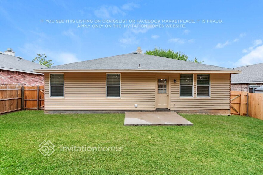 Building Photo - 1104 Scenic Hills Dr