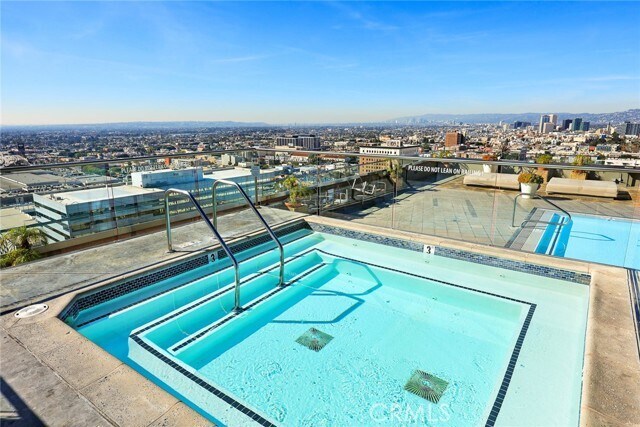 Building Photo - 1100 Wilshire Blvd