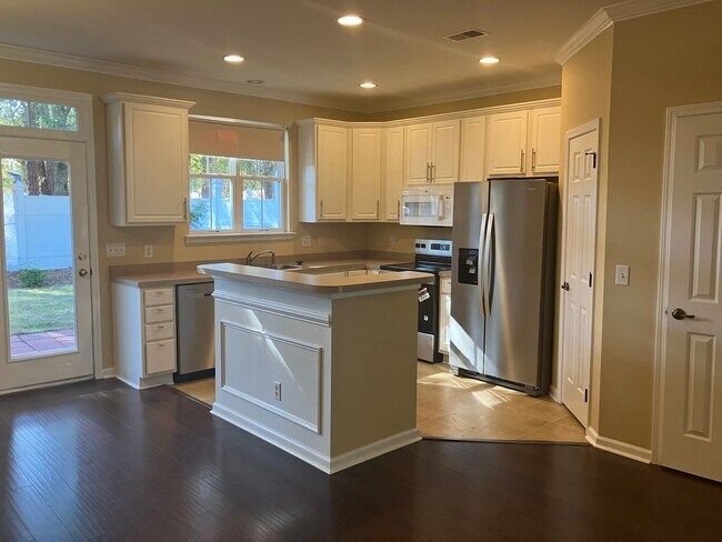 Building Photo - 3BR / 2.5 BA  At Bluffton Park