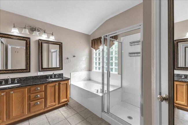 Building Photo - 3531 Roberto Clemente Ln