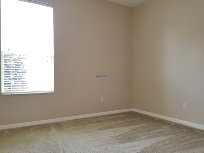 Building Photo - Welcome to this charming 3-bedroom home located in the sought-after Esprit community of St. Cloud.