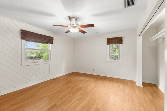 Building Photo - 17534 103rd Terrace N