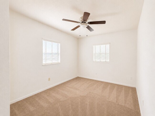 Building Photo - Charming 3 Bedroom, 2 Bath Home in Prime Winter Park Location