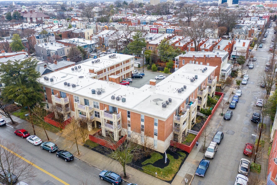 Building Photo - 2100 Grove Ave