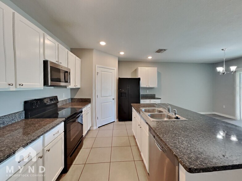 Building Photo - 14115 Arbor Pines Dr