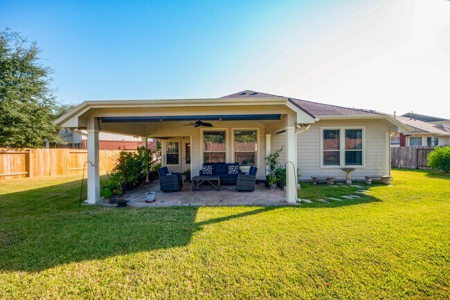 Building Photo - 9034 Necklace Tree Ln