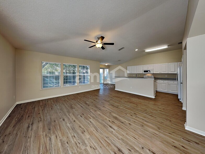 Building Photo - 1433 Heather Ct