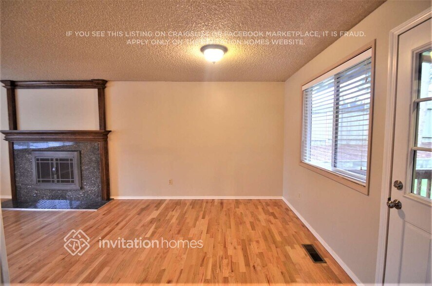 Building Photo - 33037 29th Ave SW