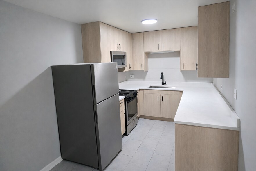 Building Photo - 5202 Washington St