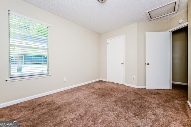 Building Photo - 3463 Newberry Downs Ln