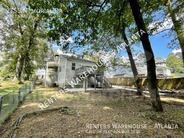 Building Photo - 2755 Memorial Dr SE