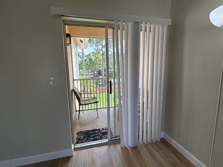 Building Photo - 10059 Perfect Dr