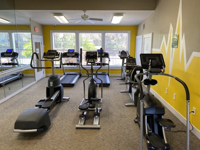 Building Photo - Modern 1-Bedroom Apartment with Amenities in Altamonte Springs