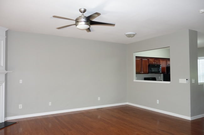 Building Photo - 1390 Thornborough Dr