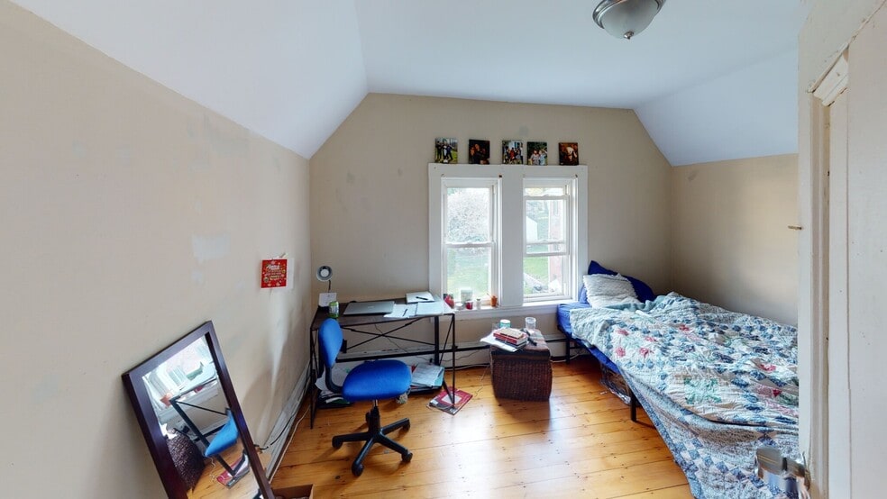 Building Photo - 73 Chestnut Hill Ave