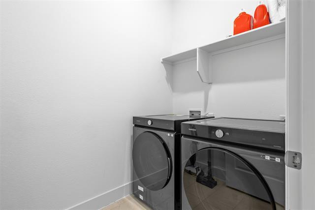 Building Photo - 1136 Saddle Ridge Dr