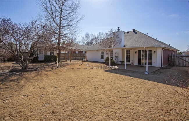 Building Photo - 304 Old Forge Dr