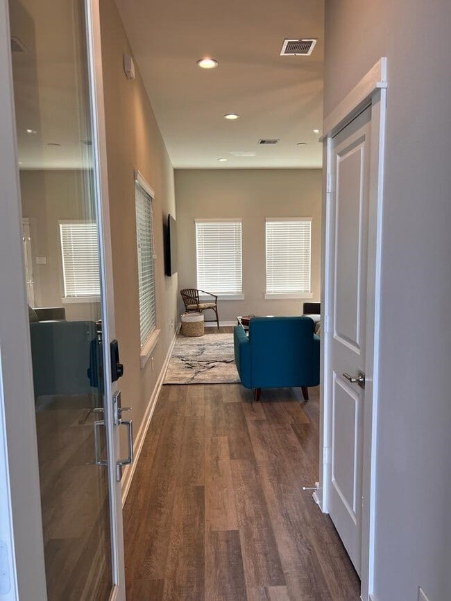 Building Photo - 414 Stonework Sage Ln