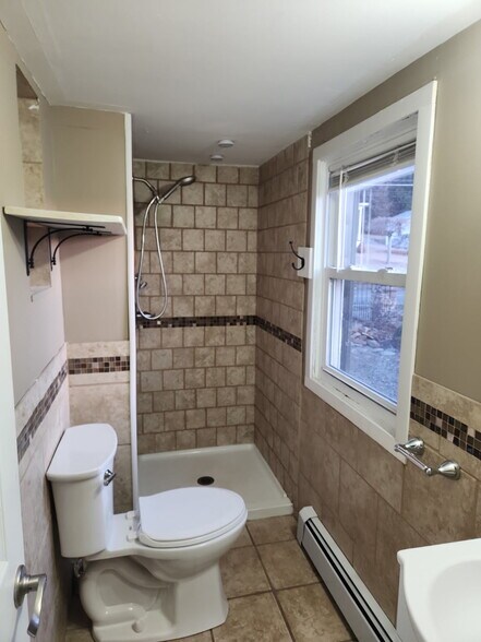 Building Photo - 4306 Upper Rd