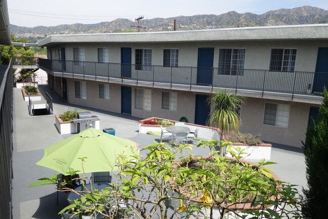Communtiy Overview - Scott Road Terrace Apartments