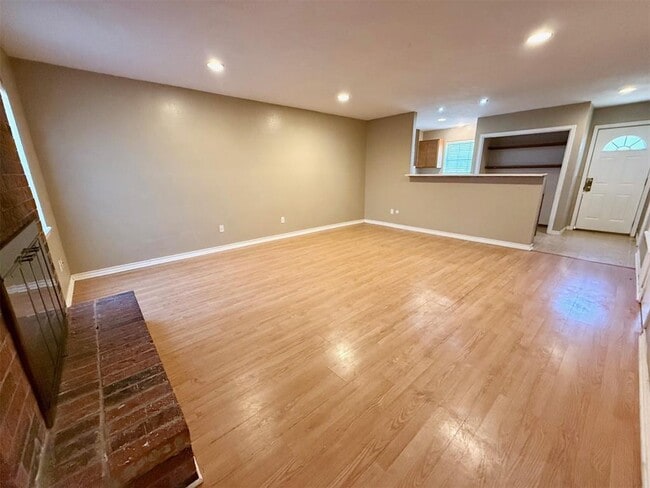 Building Photo - 2329 Heatherfield Ln