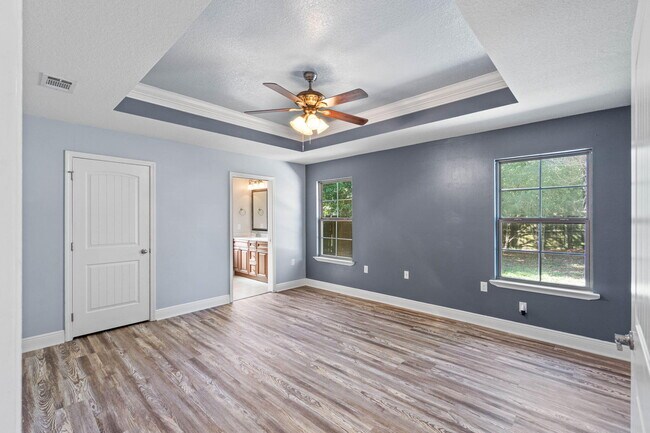 Building Photo - 227 January Ct