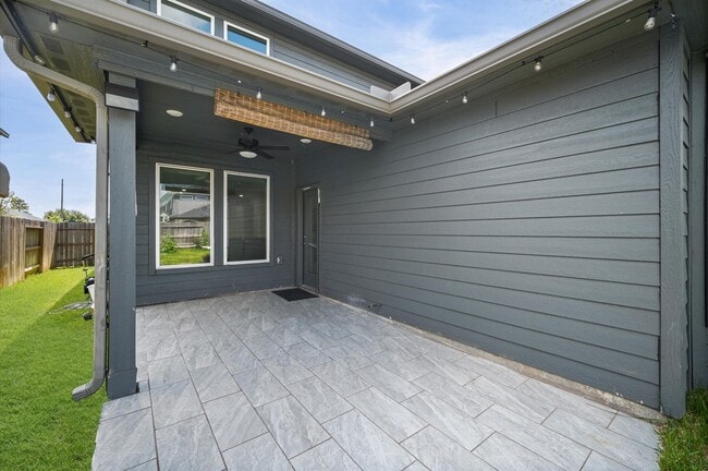 Building Photo - 8442 Harrington Grv Trl