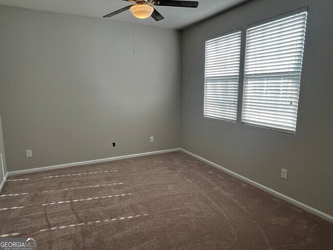 Building Photo - 214 Brooklet Cir