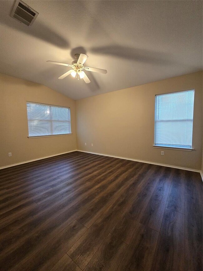 Building Photo - 8309 Dulac Dr