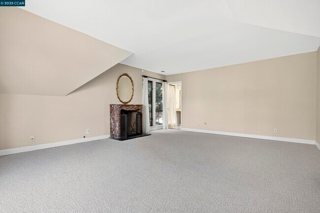 Building Photo - 58 St Andrews Ln