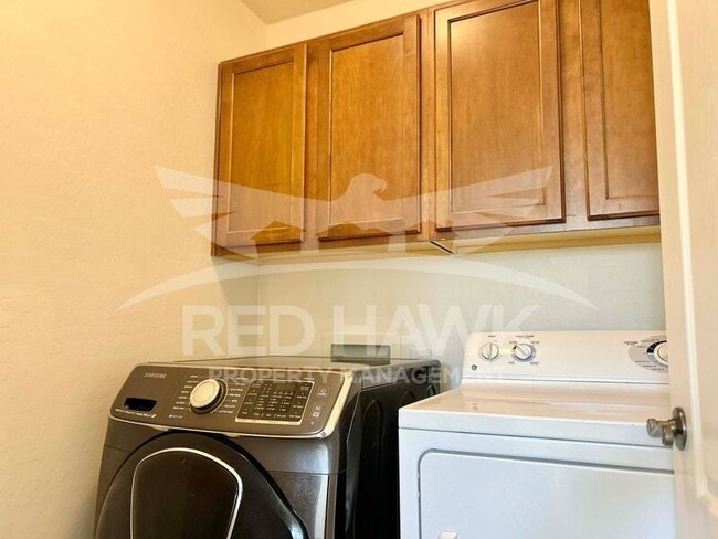 Building Photo - 4344 E Carla Vista Dr