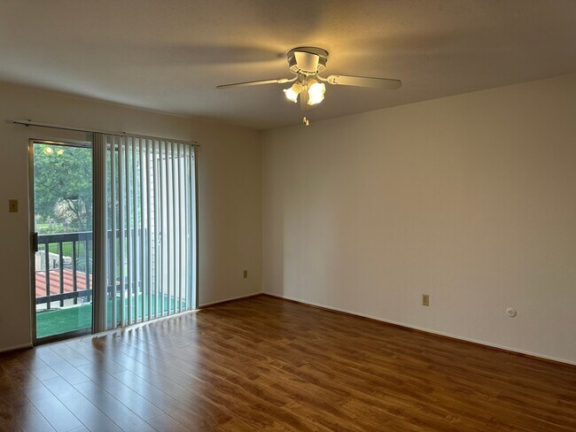 Building Photo - 10555 Turtlewood Ct