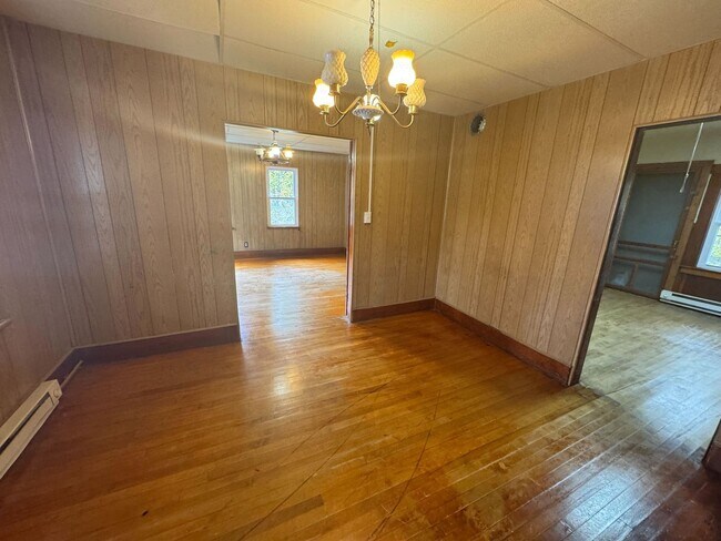 Building Photo - 13 Sullivan St