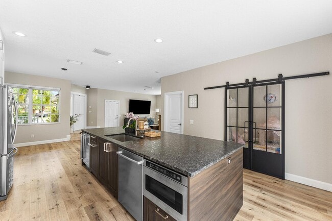 Building Photo - 681 Garden Cress Trail