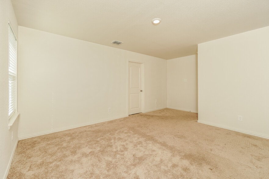 Building Photo - 11910 Nucio Ridge