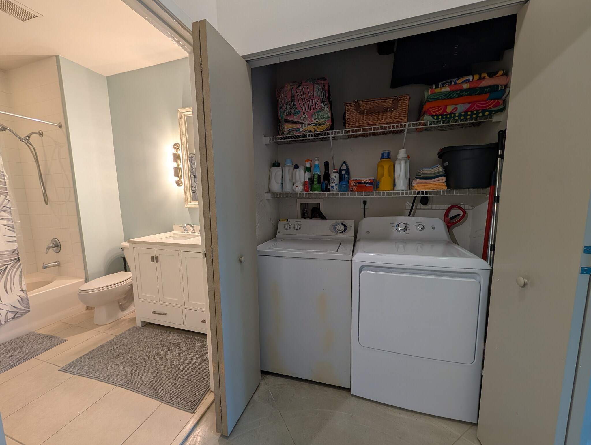 Laundry Closet - 2001 Biscayne Blvd